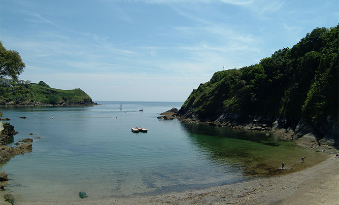 Secluded beach in Cornwall, Readymoney Cove