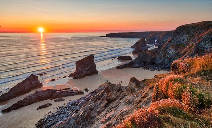 Best coastal locations to watch the sunrise and sunset in Cornwall
