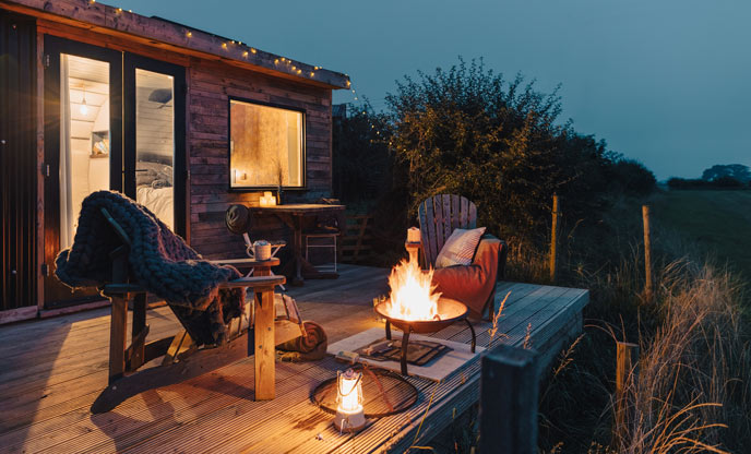 How to create the cosiest Bonfire Night