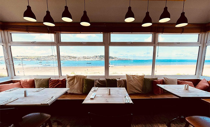 Seating area looking out over the beach at Instow Arms