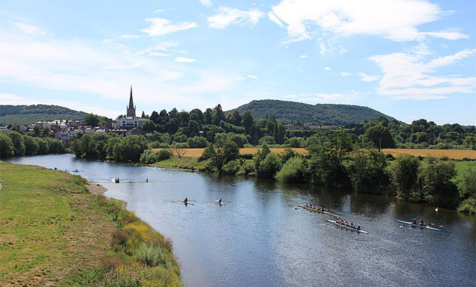 River flowing through the market town of Ross-on-Wye