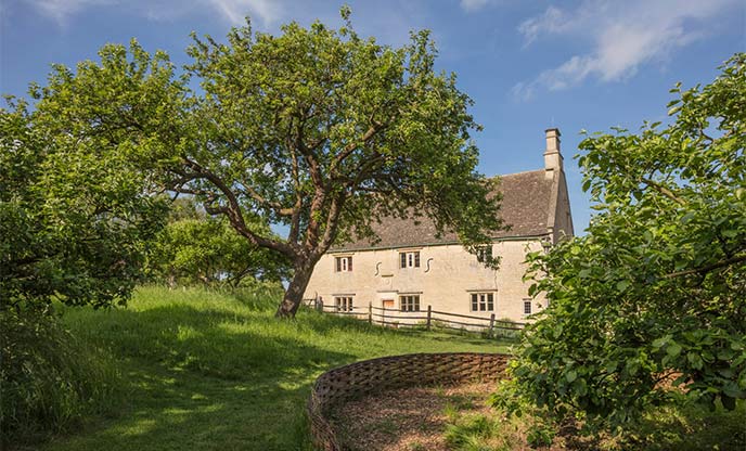 A farmhouse nestled in the countryside - birthplace of Sir Isaac Newton
