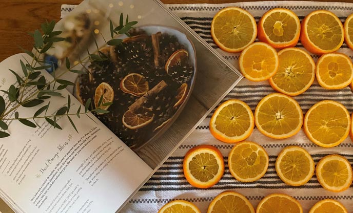 Make your own dried oranges this Christmas 