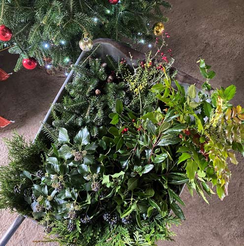 Use natural materials to create a wild festive wreath 